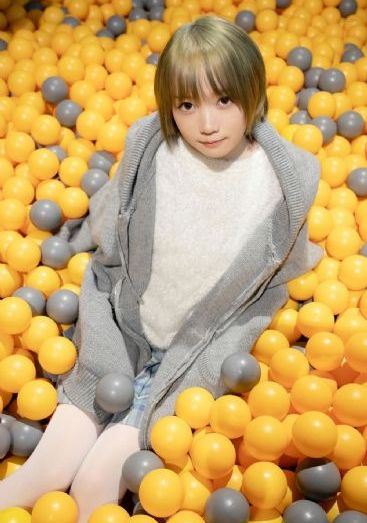 尤里和露珠在线_BD英语完整版观看