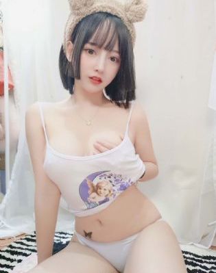 啊…啊你们一个一个来啊_1080超清在线观看