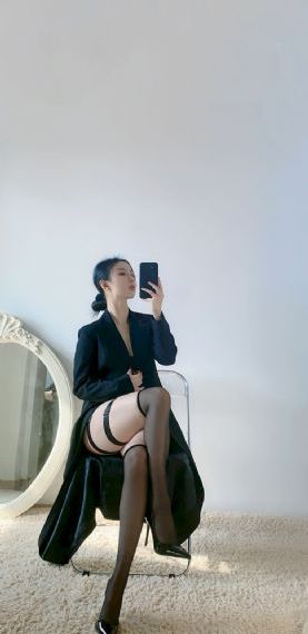 裙子下面是野兽动漫_1080日韩免费观看