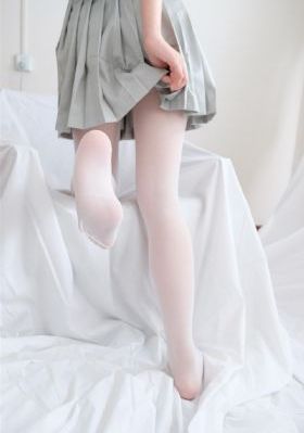 啊好痛嗯轻一点打扑克_乱人伦精品视频在线观看