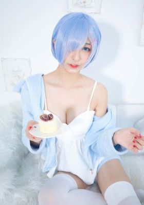 丰满年轻岳乱妇免费观看_无删减完整版在线观看